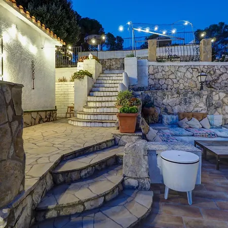 Mikasi Hills By Hello Homes Sitges 빌라