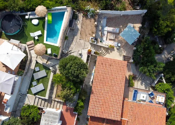 Mikasi Hills By Hello Homes Sitges 빌라