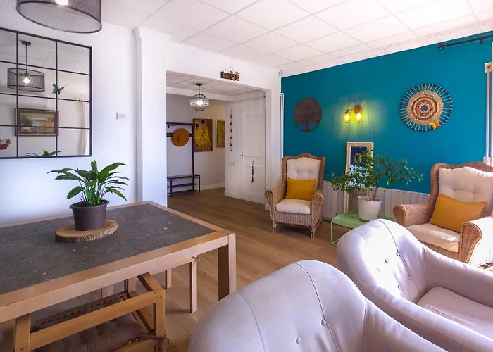 Mikasi Hills By Hello Homes Sitges 빌라 *
